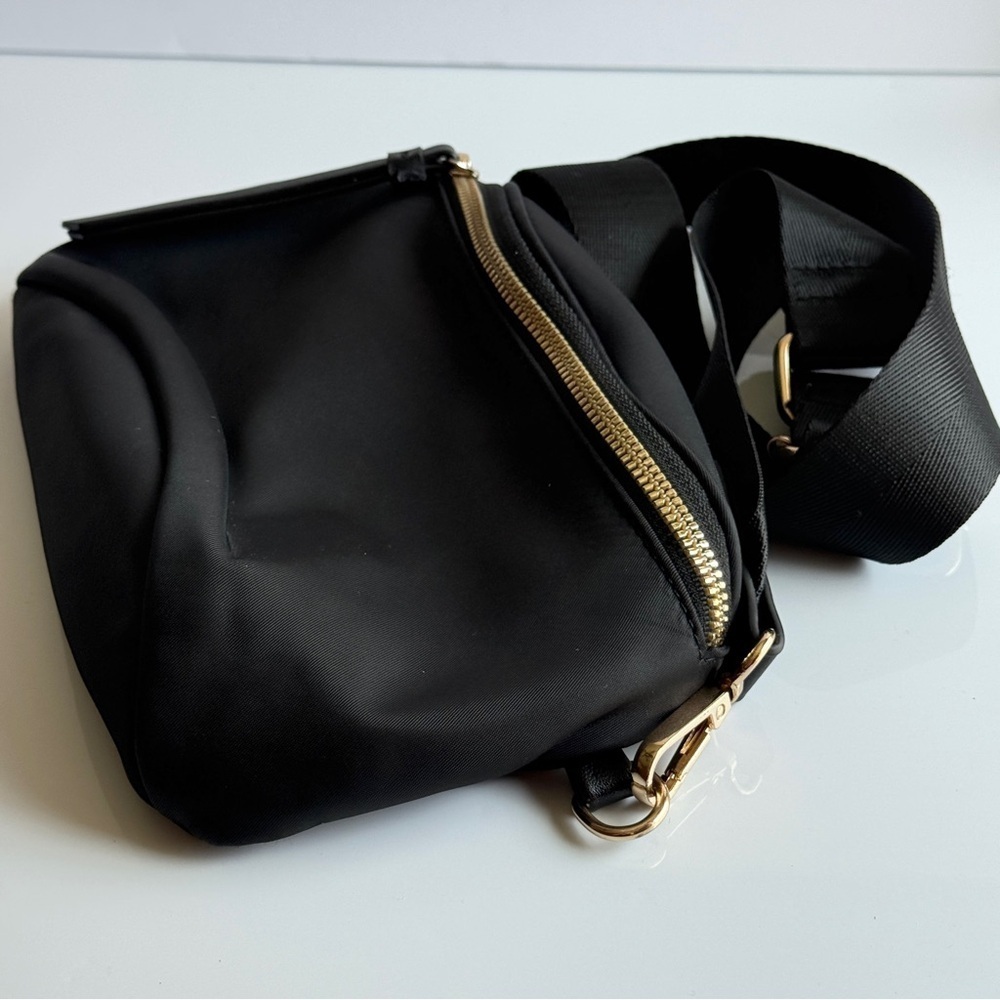 Like Dreams Black Crossbody Bag Fanny Pack - Picture 6 of 11